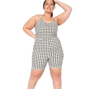 Old Navy Active Powerchill Racerback Checkered Romper in Black/White